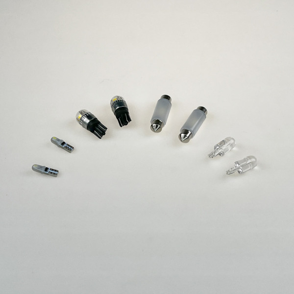 sada 4 párů LED žárovek